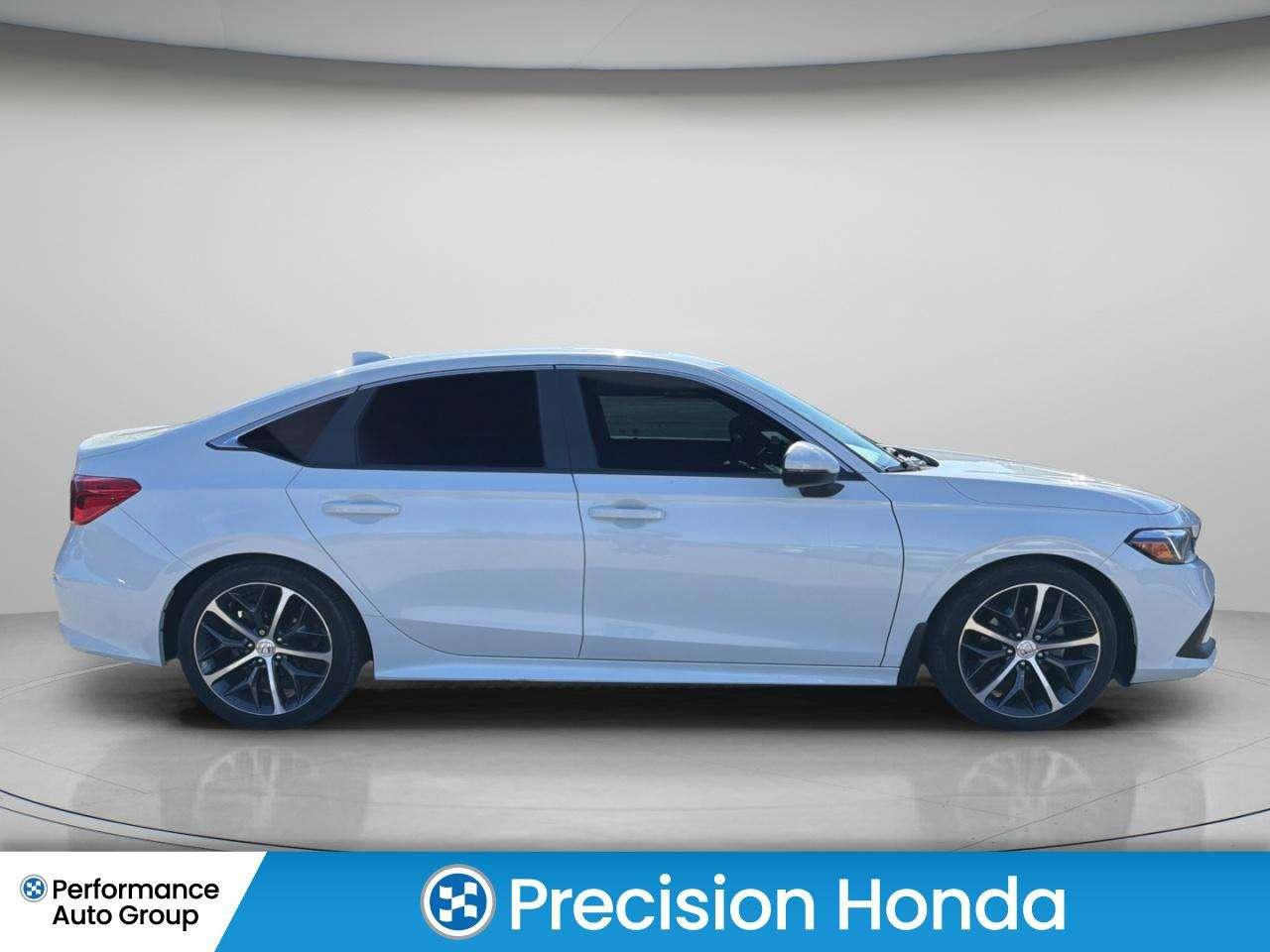 2024 Honda Civic Touring Leather  Navigation  Sunroof Photo