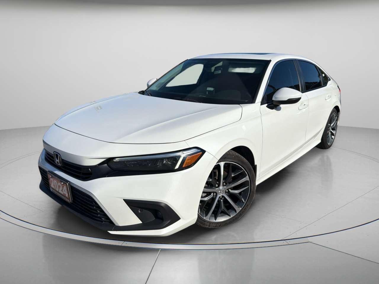 2024 Honda Civic Touring Leather  Navigation  Sunroof Photo