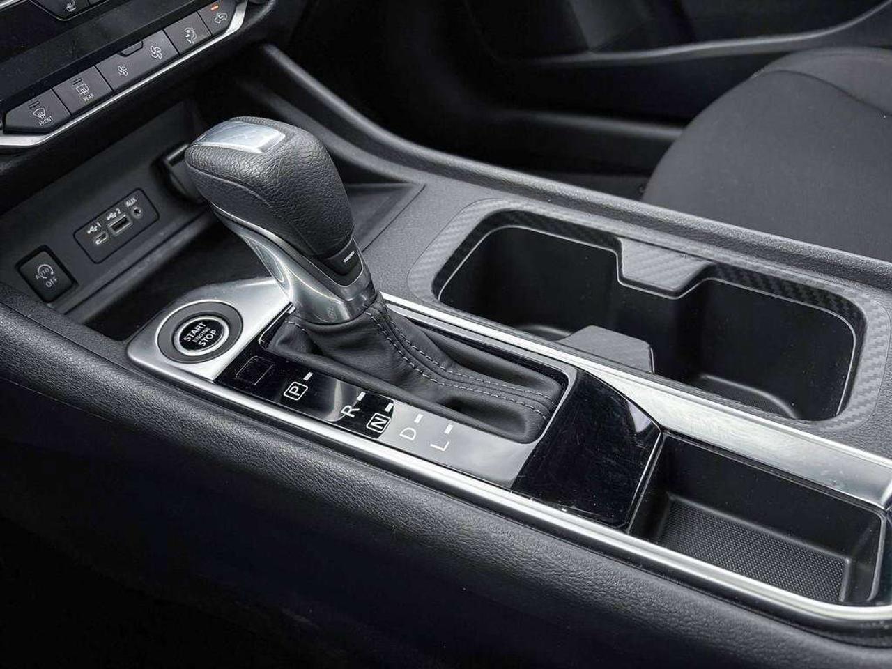 2024 Nissan Sentra SV   Apple Car Play   Android Auto   Heated Seats Photo