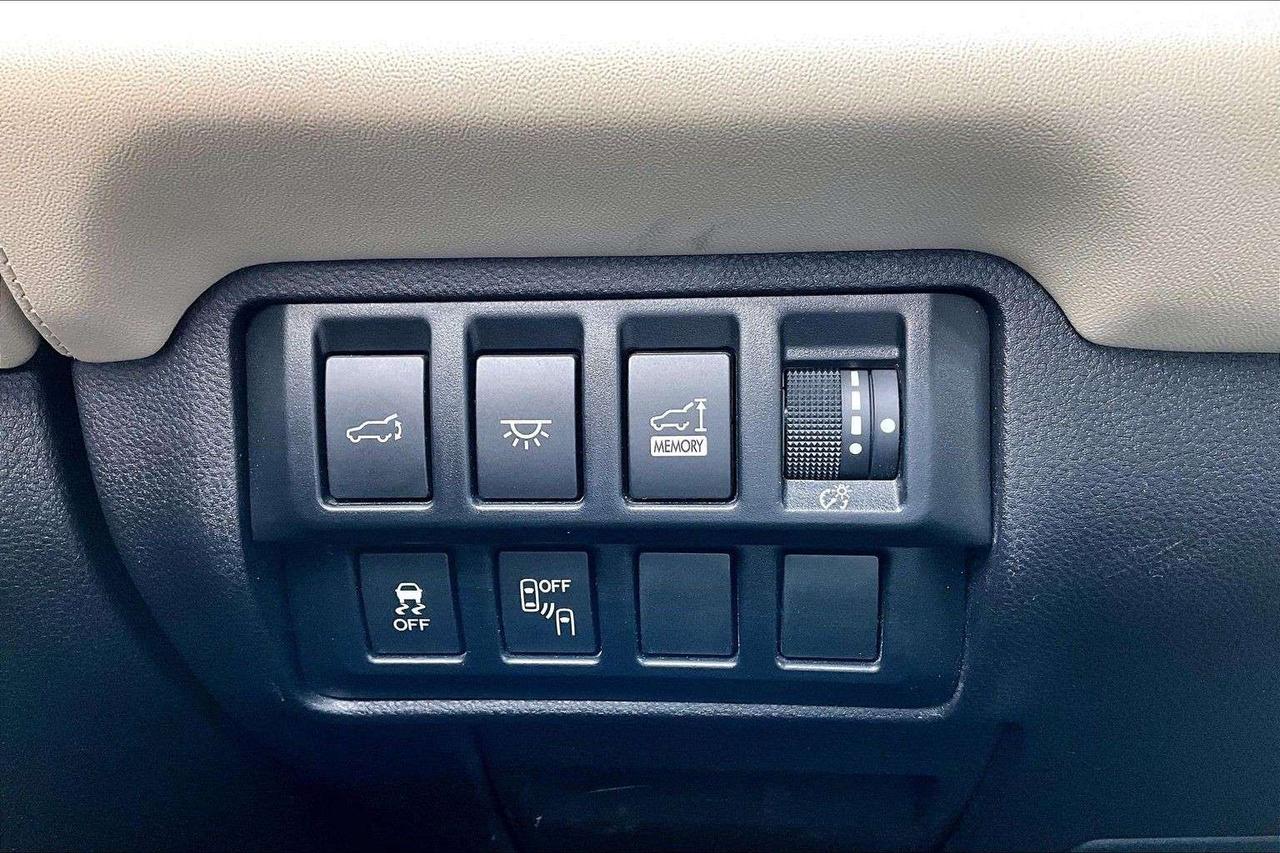 2021 Subaru ASCENT Premier   Heated Wheel   CarPlay/Android Auto Photo