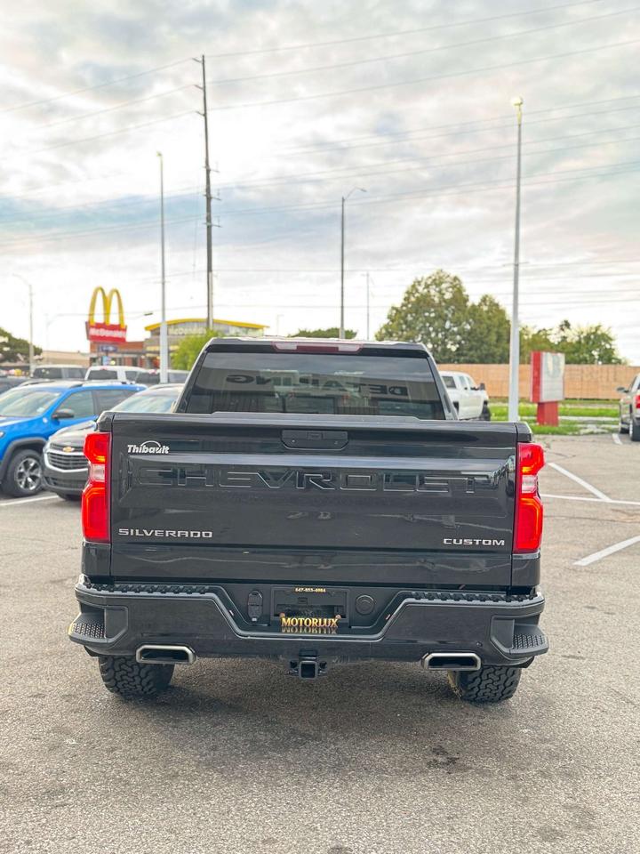 2019 Chevrolet Silverado 1500 4WD Crew Cab 157 Custom Photo
