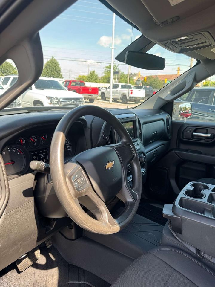 2019 Chevrolet Silverado 1500 4WD Crew Cab 157 Custom Photo