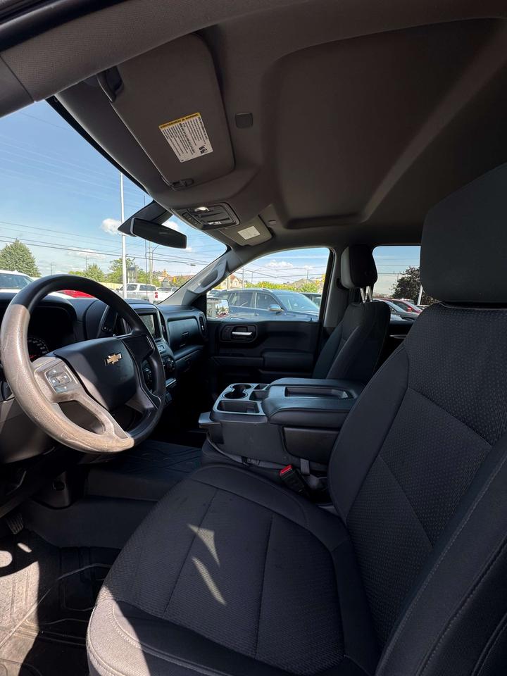 2019 Chevrolet Silverado 1500 4WD Crew Cab 157 Custom Photo