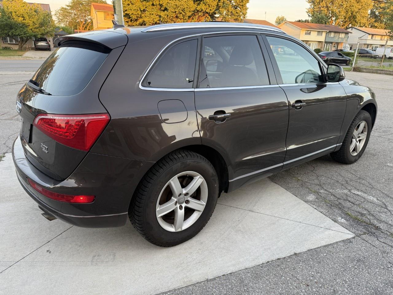 2012 Audi Q5 quattro 4dr 2.0L Premium Plus Photo4
