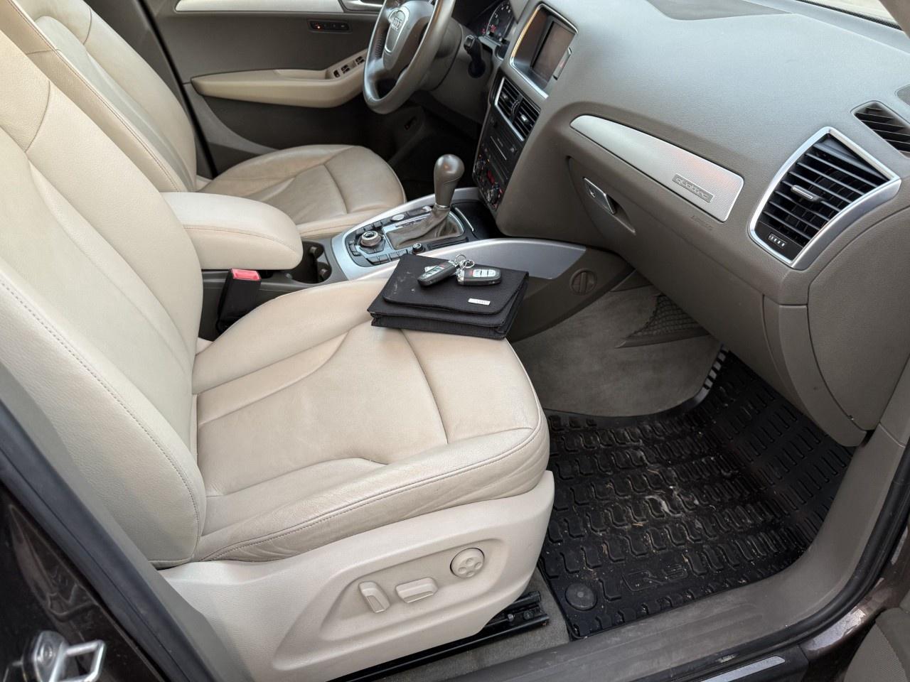 2012 Audi Q5 quattro 4dr 2.0L Premium Plus Photo