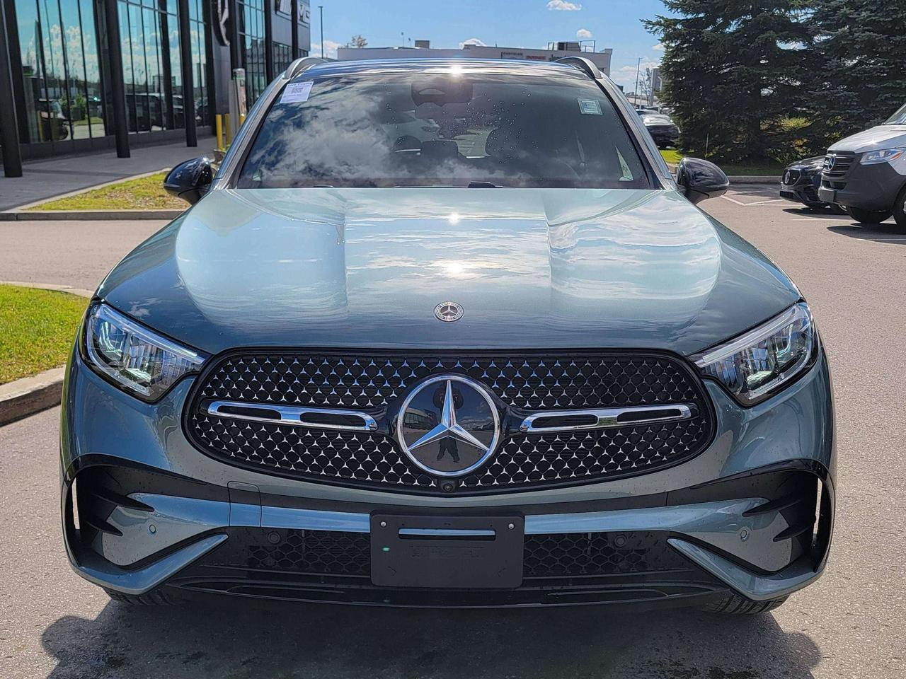 2027 Mercedes-Benz GLC GLC 300 Photo