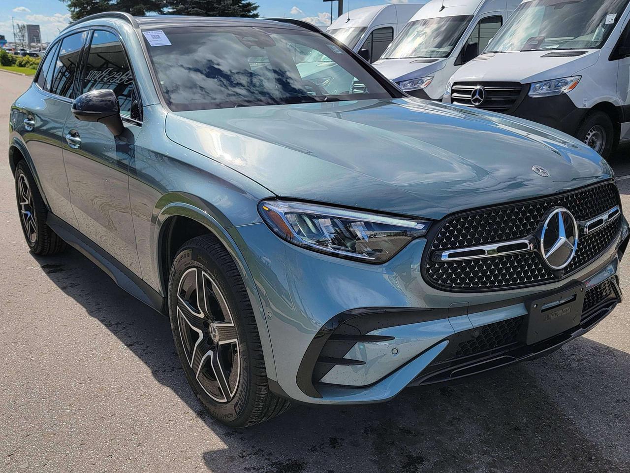 2027 Mercedes-Benz GLC GLC 300 Photo