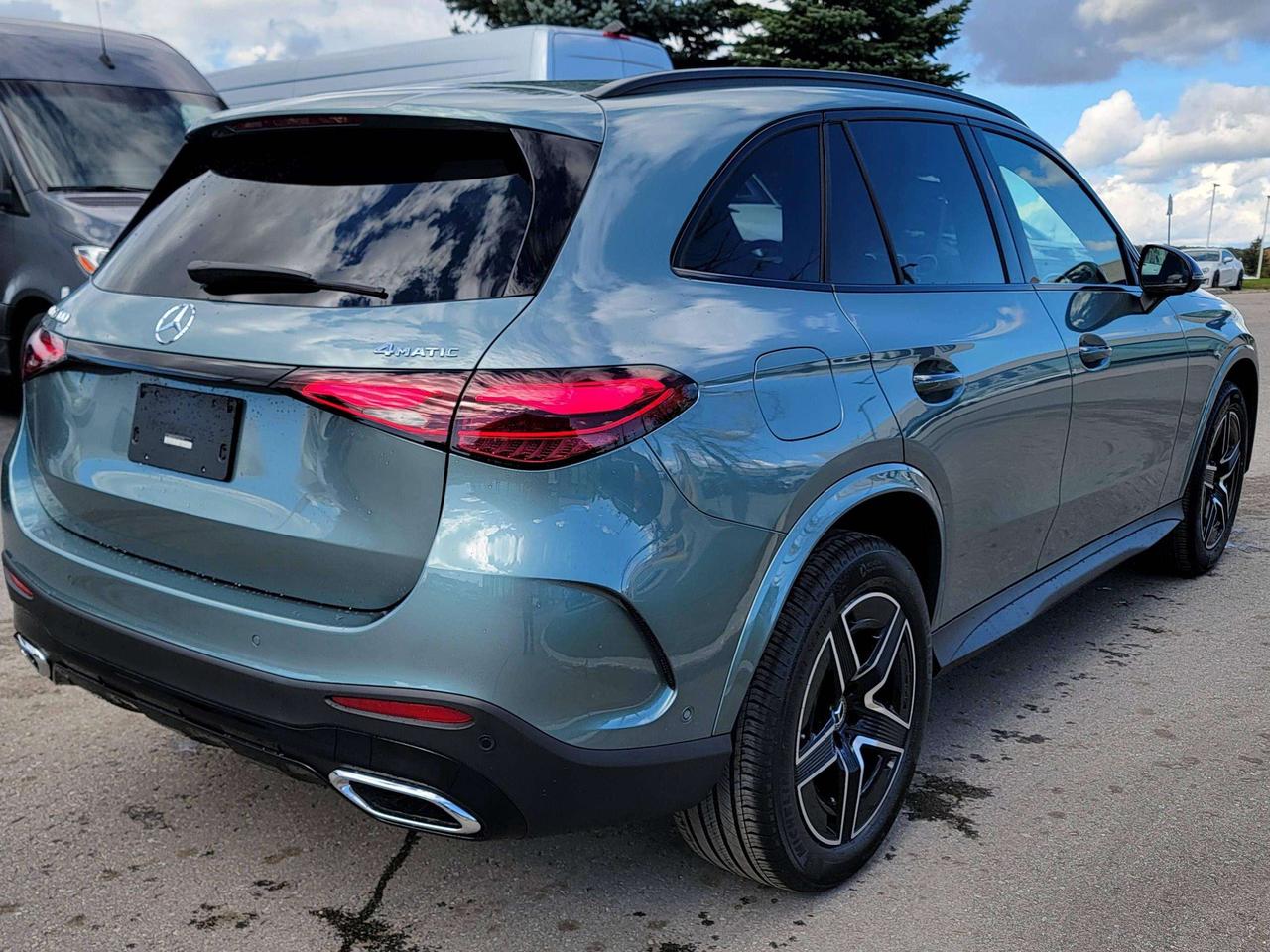 2027 Mercedes-Benz GLC GLC 300 Photo