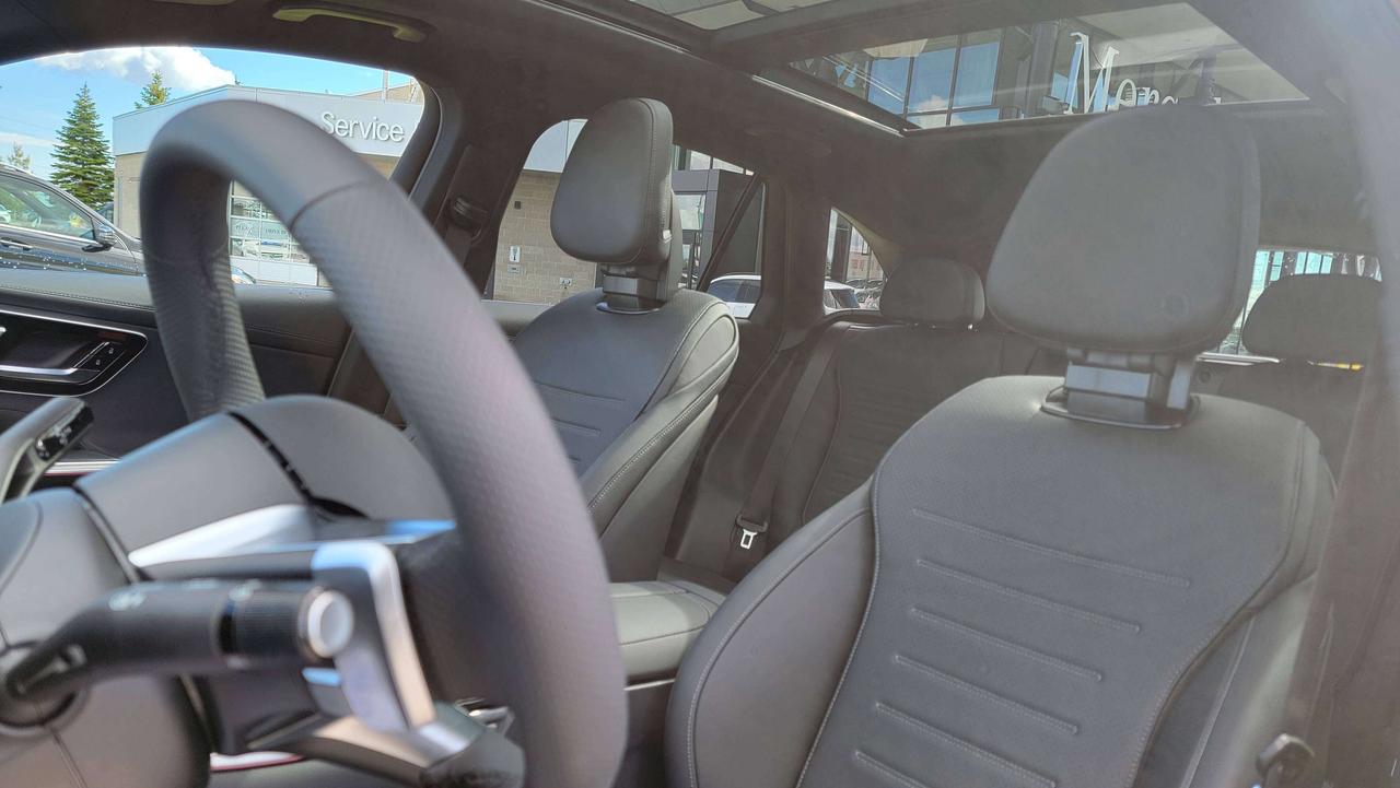2027 Mercedes-Benz GLC GLC 300 Photo