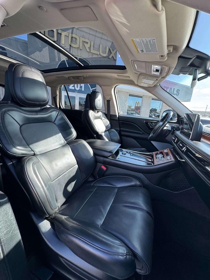 2020 Lincoln Aviator Reserve AWD Photo
