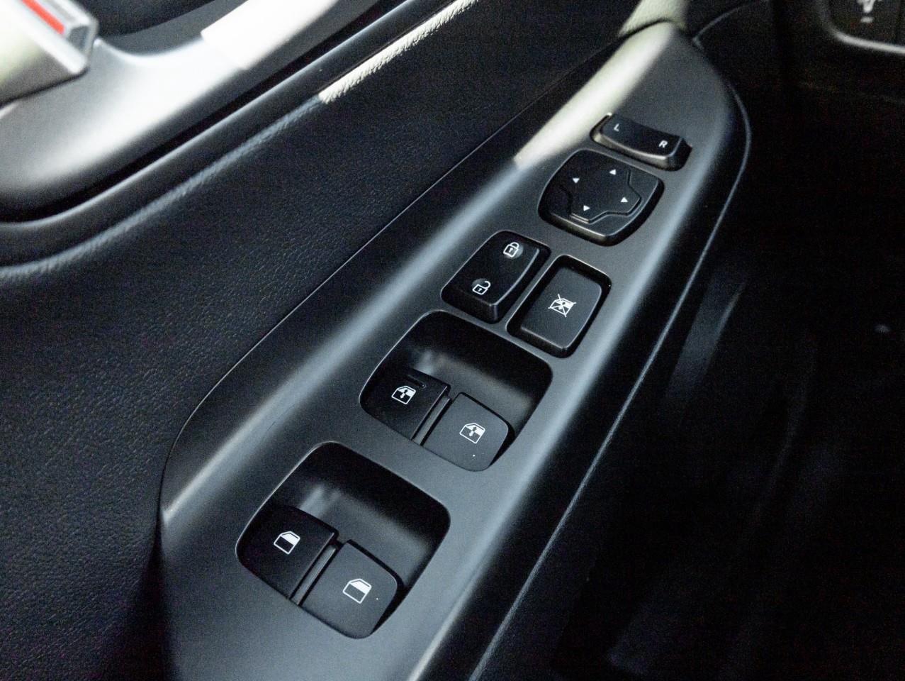 2020 Hyundai KONA 2.0L Luxury 4dr All-Wheel Drive Photo