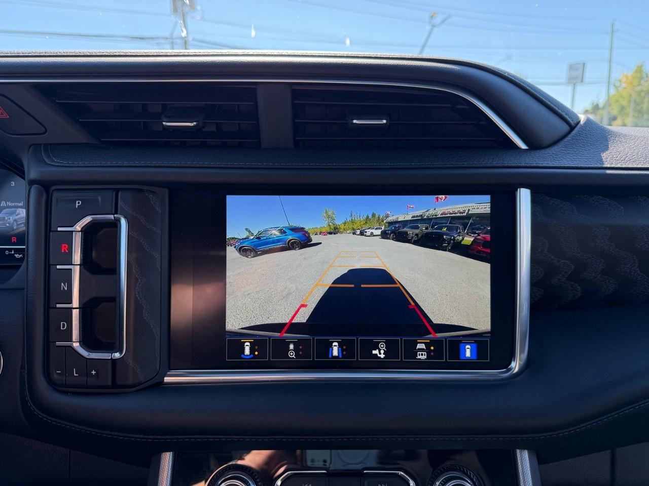 2024 GMC Yukon XL 4WD 4DR DENALI Photo
