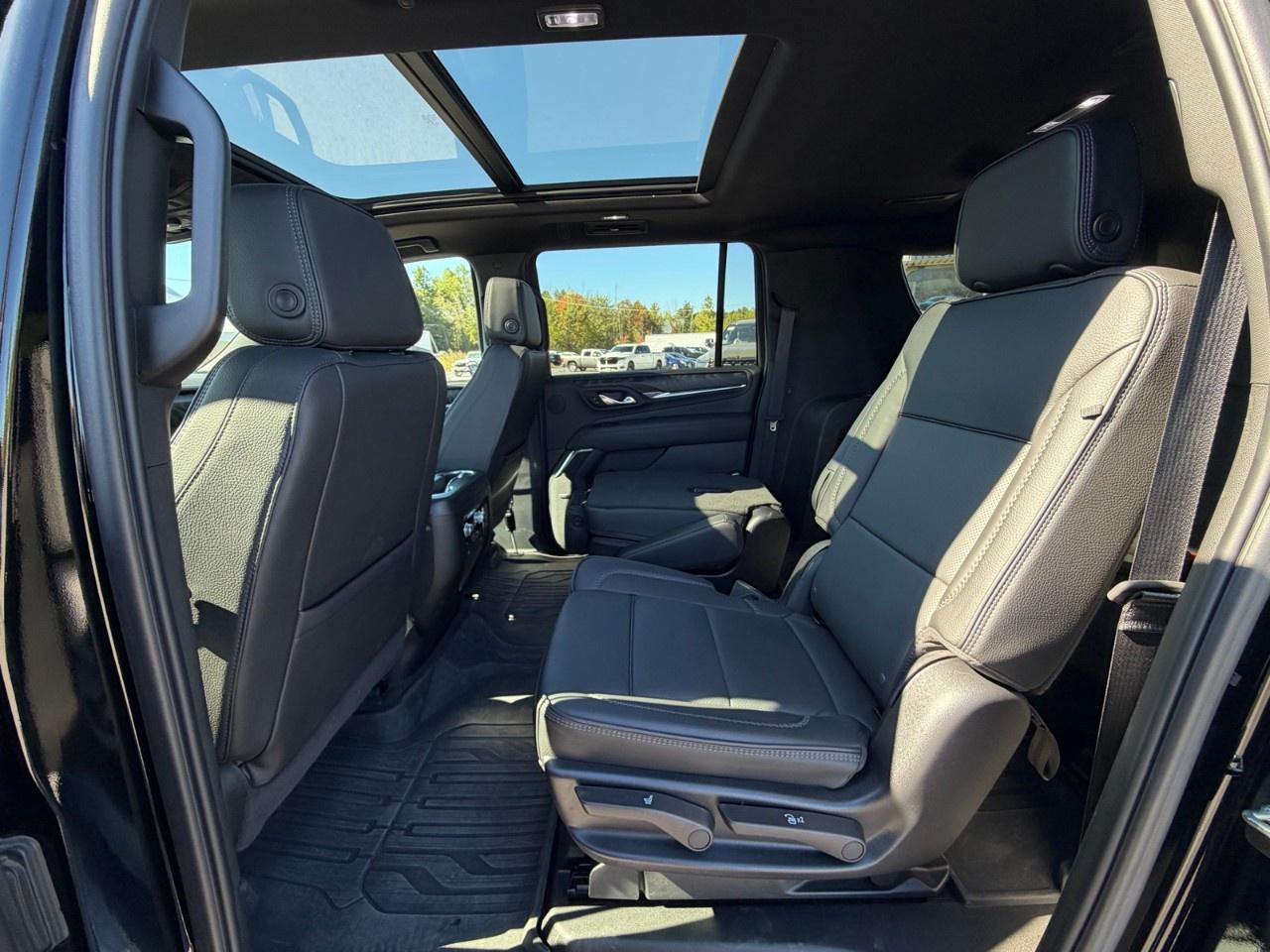 2024 GMC Yukon XL 4WD 4DR DENALI Photo