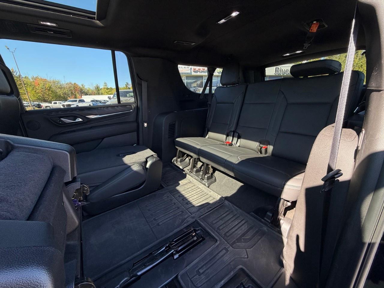 2024 GMC Yukon XL 4WD 4DR DENALI Photo