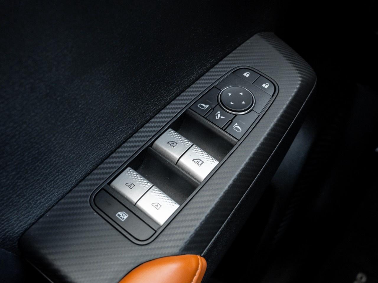 2024 Mitsubishi Outlander GT S-AWC Photo