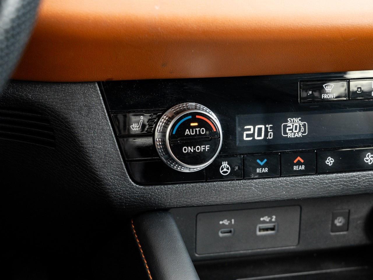 2024 Mitsubishi Outlander GT S-AWC Photo