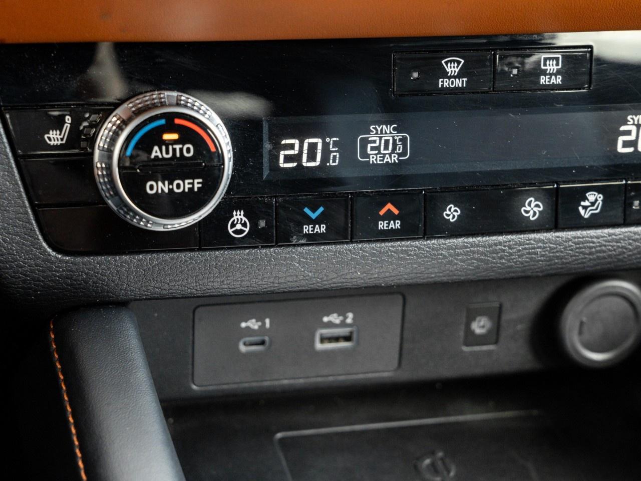 2024 Mitsubishi Outlander GT S-AWC Photo