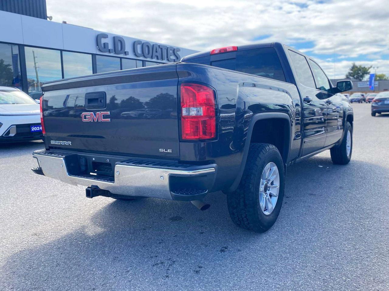 2016 GMC Sierra 1500 SLE Crew Cab 4x4 ~5.3L V8 ~Camera ~Bluetooth Photo