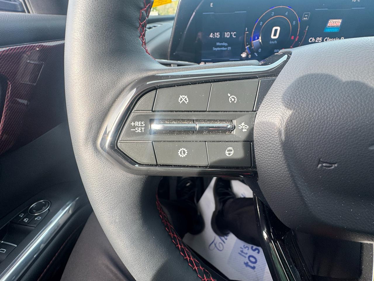 2025 Chevrolet Traverse RS 4dr All-Wheel Drive Photo