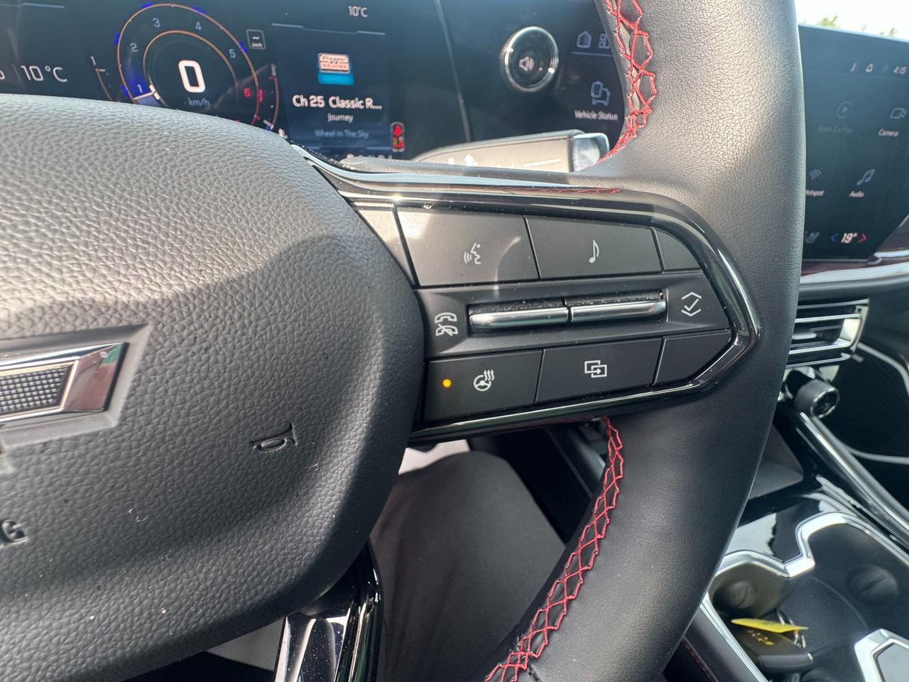 2025 Chevrolet Traverse RS 4dr All-Wheel Drive Photo