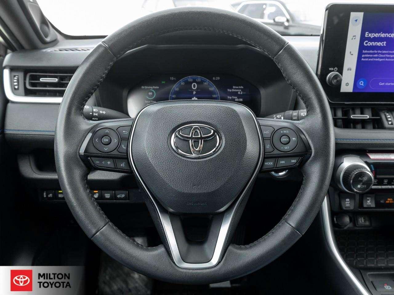 2025 Toyota RAV4 JBL AUDIO 10.5 SCREEN LEATHER SUNROOF ONE OWNER XSE Photo