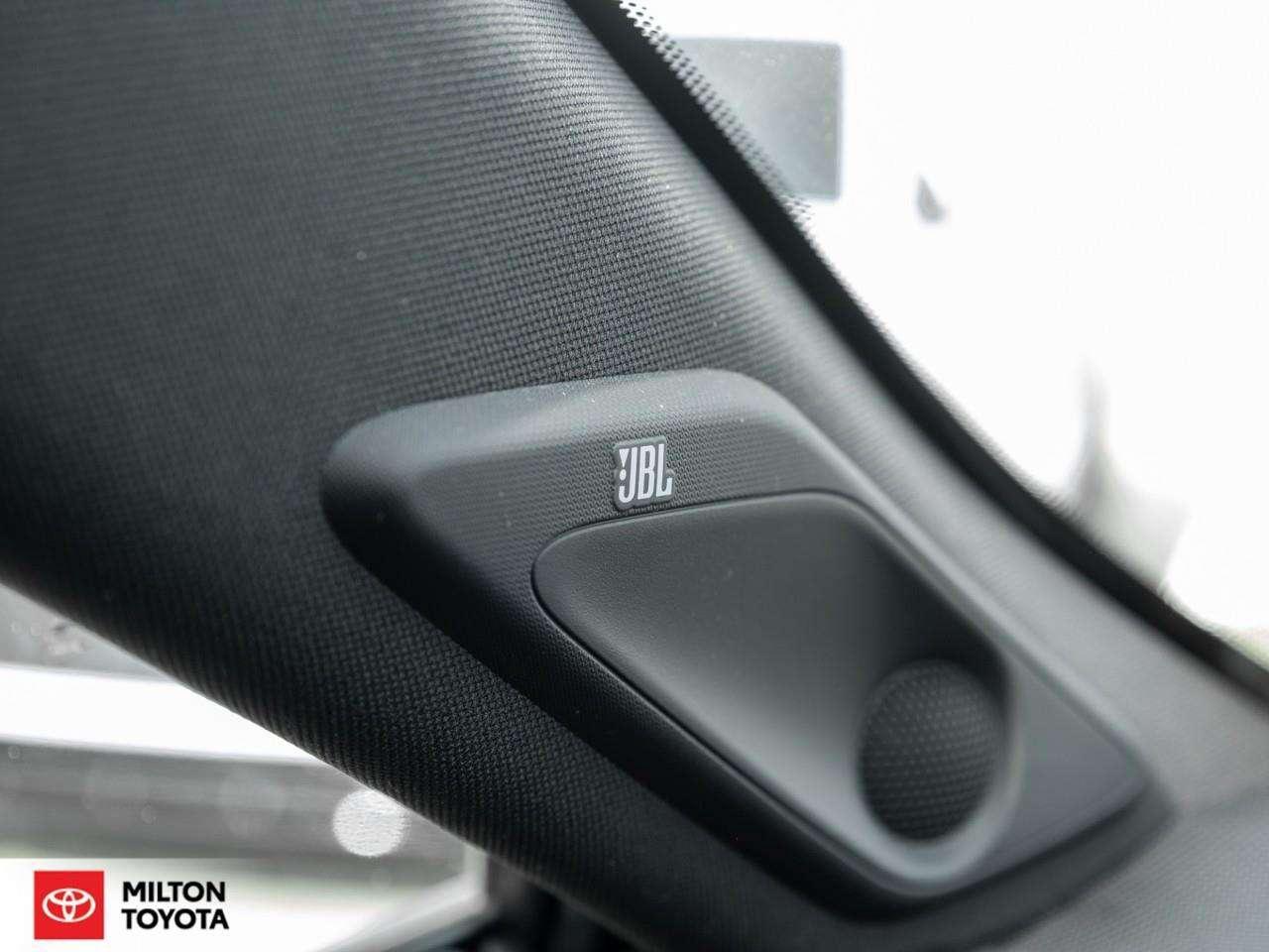 2025 Toyota RAV4 JBL AUDIO 10.5 SCREEN LEATHER SUNROOF ONE OWNER XSE Photo
