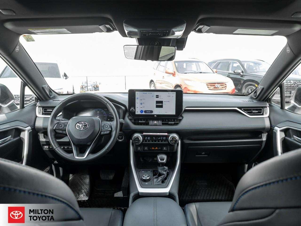 2025 Toyota RAV4 JBL AUDIO 10.5 SCREEN LEATHER SUNROOF ONE OWNER XSE Photo