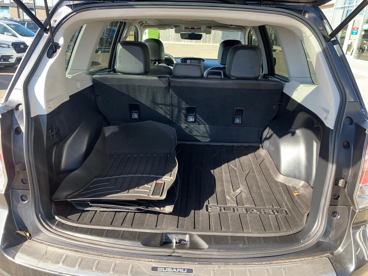2017 Subaru Forester 2.5i Limited w/Technology Package Option (CVT) 4dr All-Wheel Drive Photo
