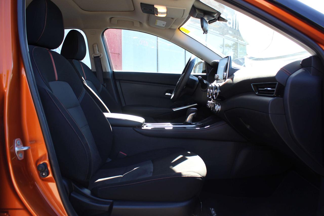 2022 Nissan Sentra SR Photo