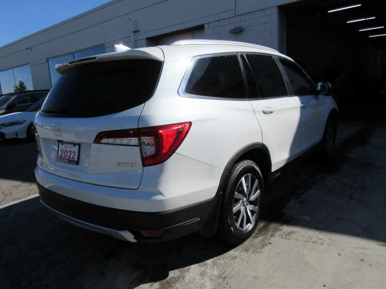 2022 Honda Pilot EX-L Navi 4dr All-Wheel Drive Photo