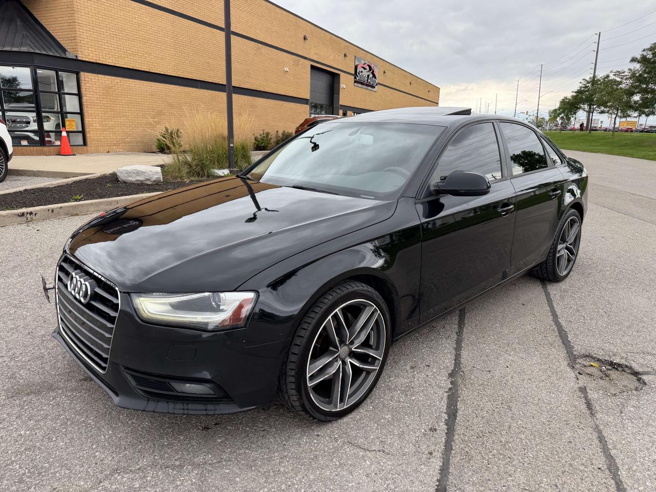 2014 Audi A4 Komfort, Apple carplay 4 Cyl Quattro Sold As Is Photo1