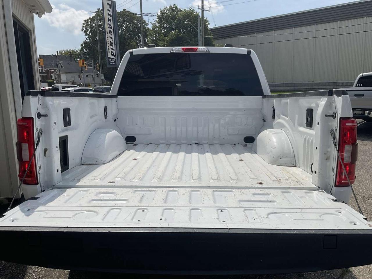 2022 Ford F-150 XLT Sport SuperCrew 6.5-ft. Bed 4WD - NAV! BACK-UP CAM! BSM! CAR PLAY! DRIVING AIDS! Photo