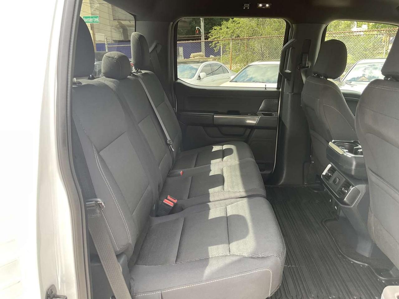 2022 Ford F-150 XLT Sport SuperCrew 6.5-ft. Bed 4WD - NAV! BACK-UP CAM! BSM! CAR PLAY! DRIVING AIDS! Photo