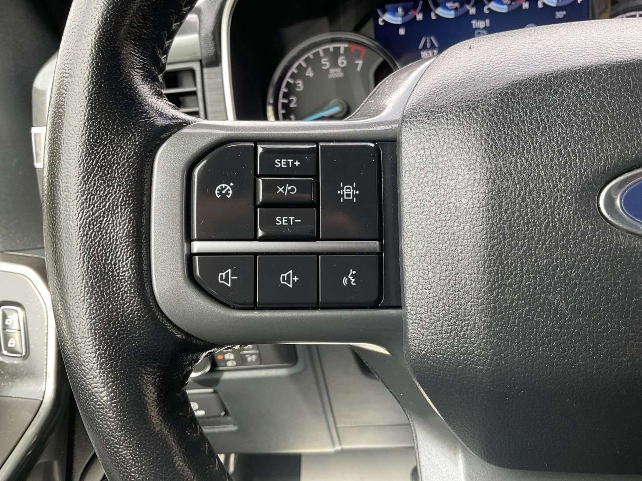2022 Ford F-150 XLT Sport SuperCrew 6.5-ft. Bed 4WD - NAV! BACK-UP CAM! BSM! CAR PLAY! DRIVING AIDS! Photo