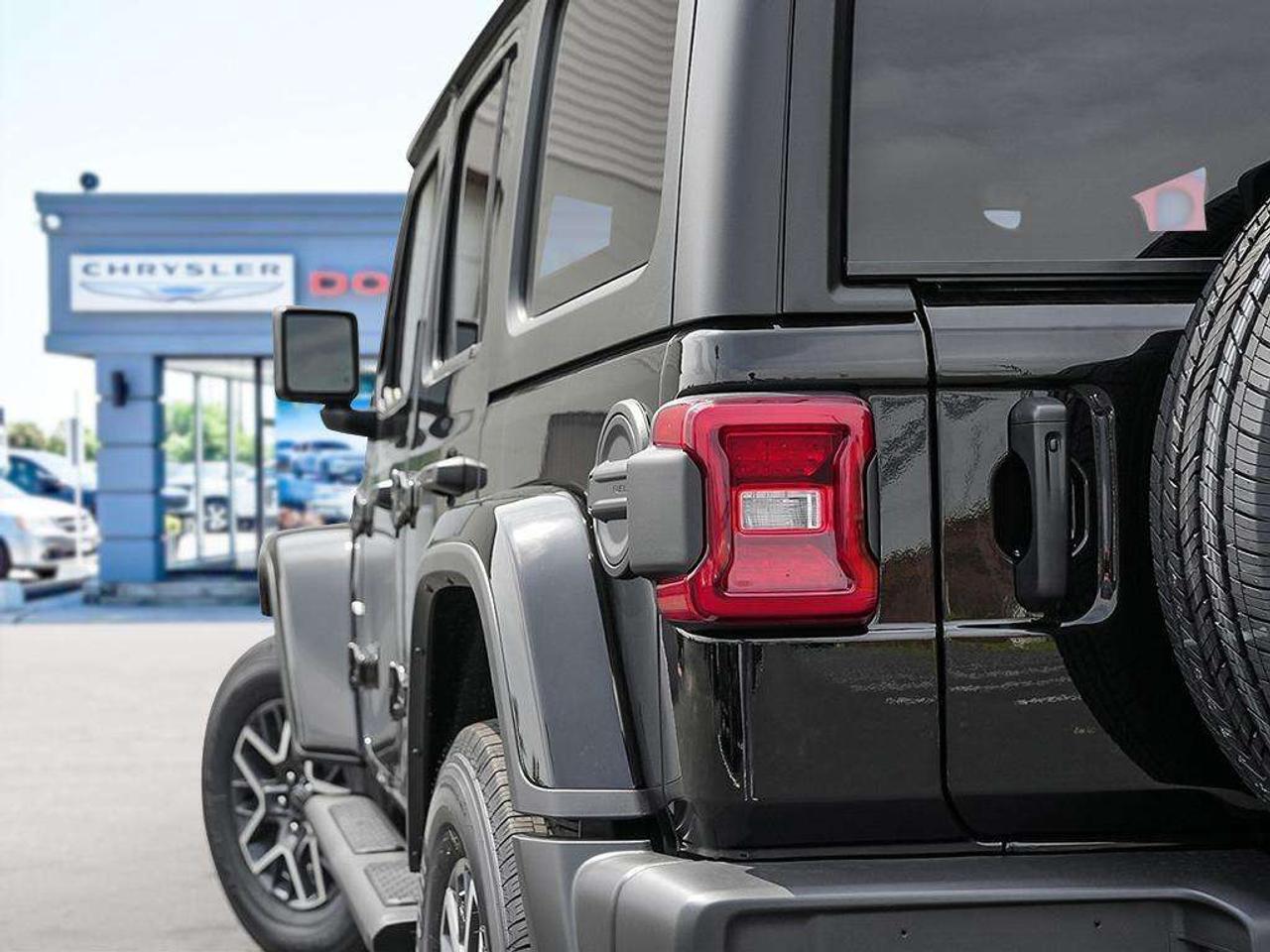 2024 Jeep Wrangler Sahara Photo