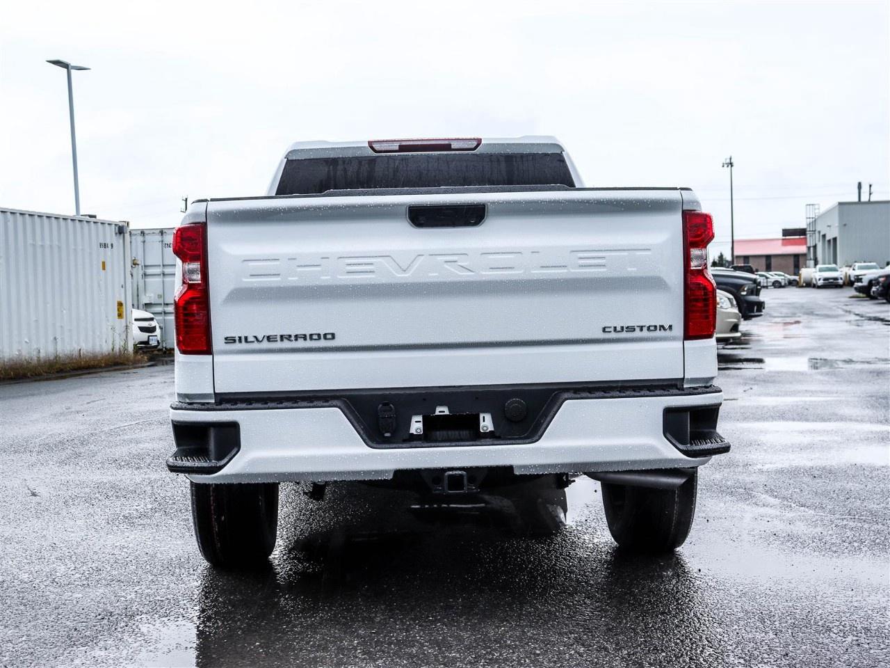 2026 Chevrolet Silverado 1500 Crew Cab Standard Box 4-Wheel Drive Custom Photo3