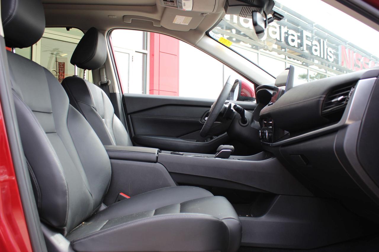 2025 Nissan Rogue SL Photo