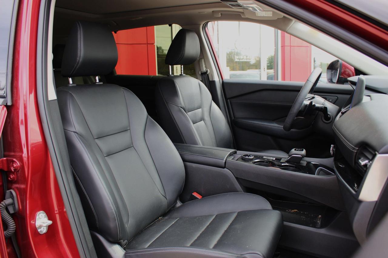 2025 Nissan Rogue SL Photo