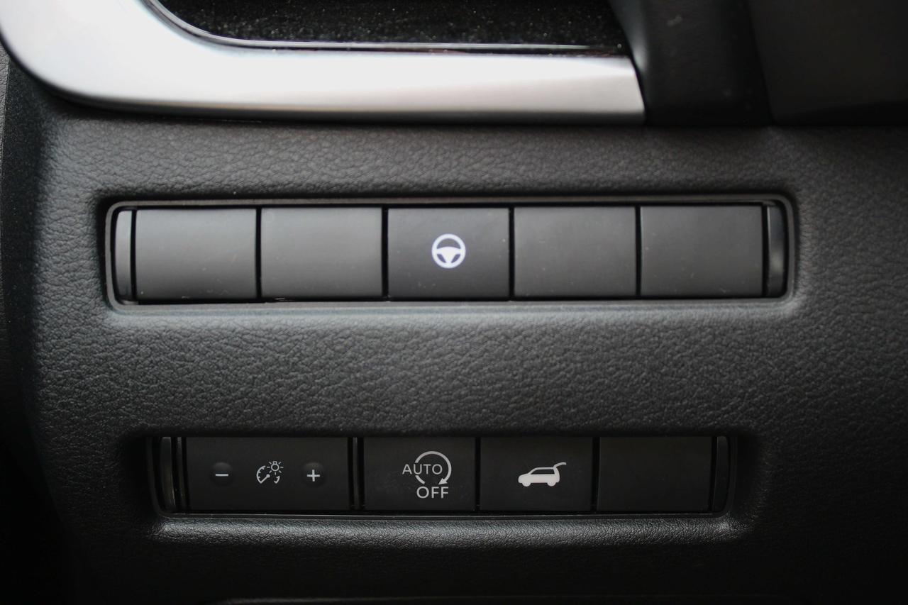 2025 Nissan Rogue SL Photo