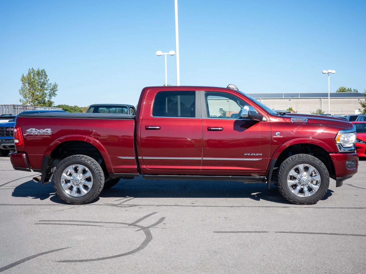 2022 RAM 2500 Limited - Power Retractable Running Boards Photo