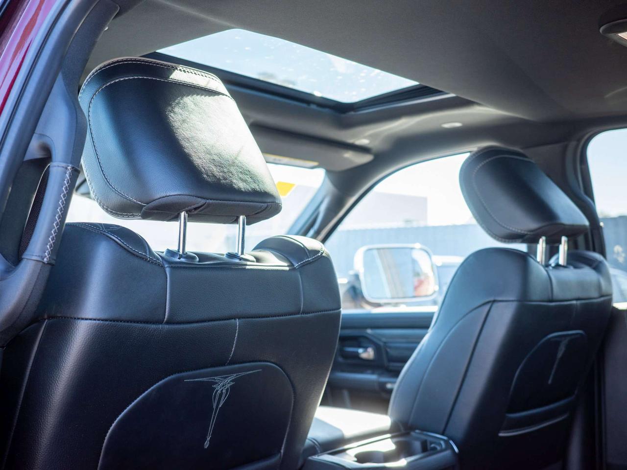 2022 RAM 2500 Limited - Power Retractable Running Boards Photo