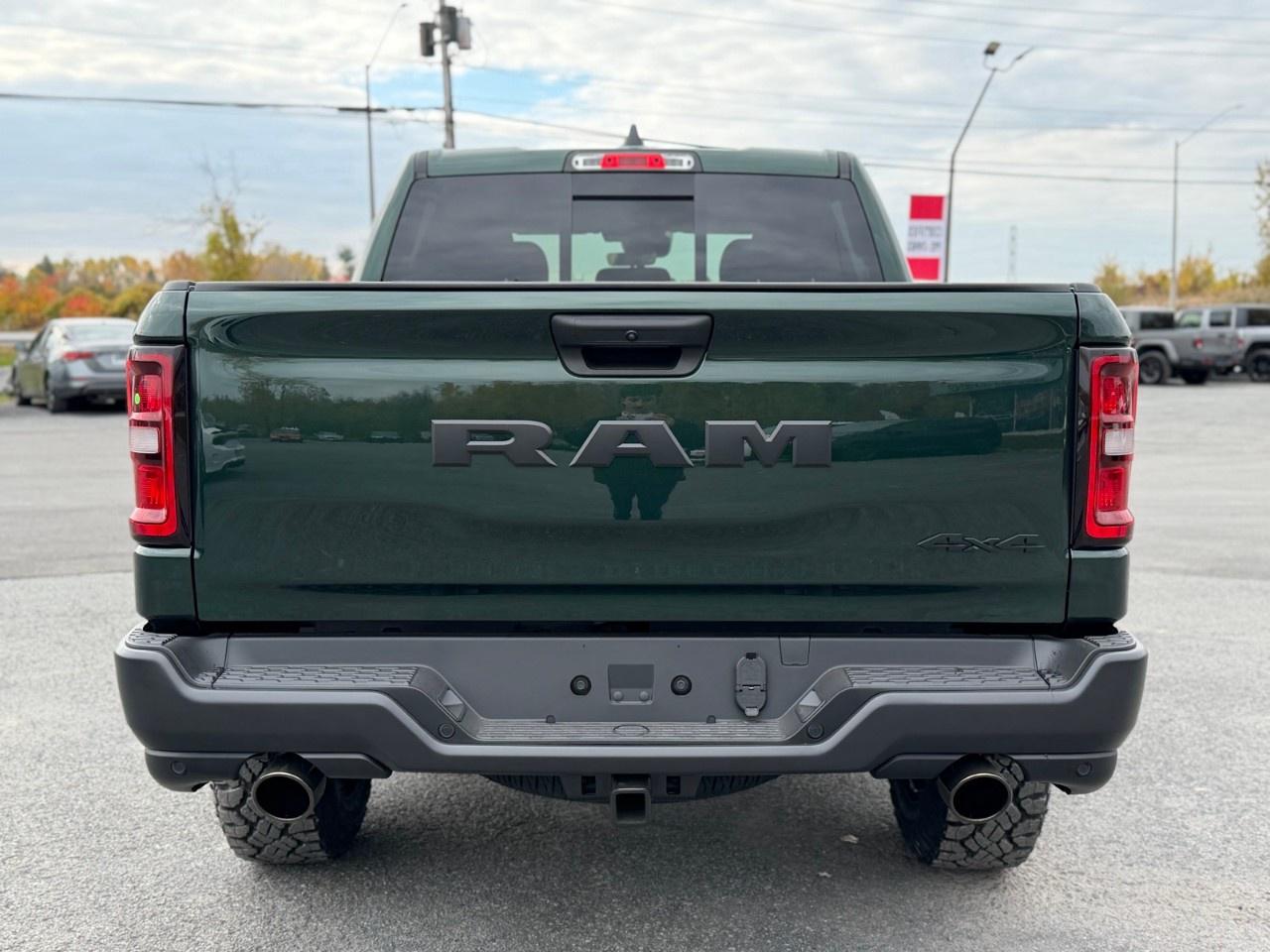 2027 RAM 1500 Warlock 4x4 Crew Cab 5'7" Box Photo3