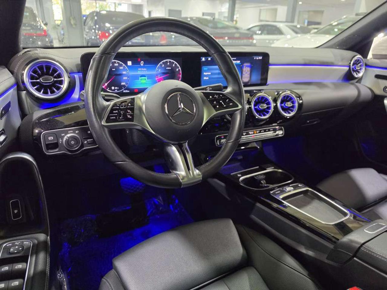 2025 Mercedes-Benz CLA CLA 250 4MATIC NO ACCIDENT BLINDSPOT LEATHER SUNROOF Photo