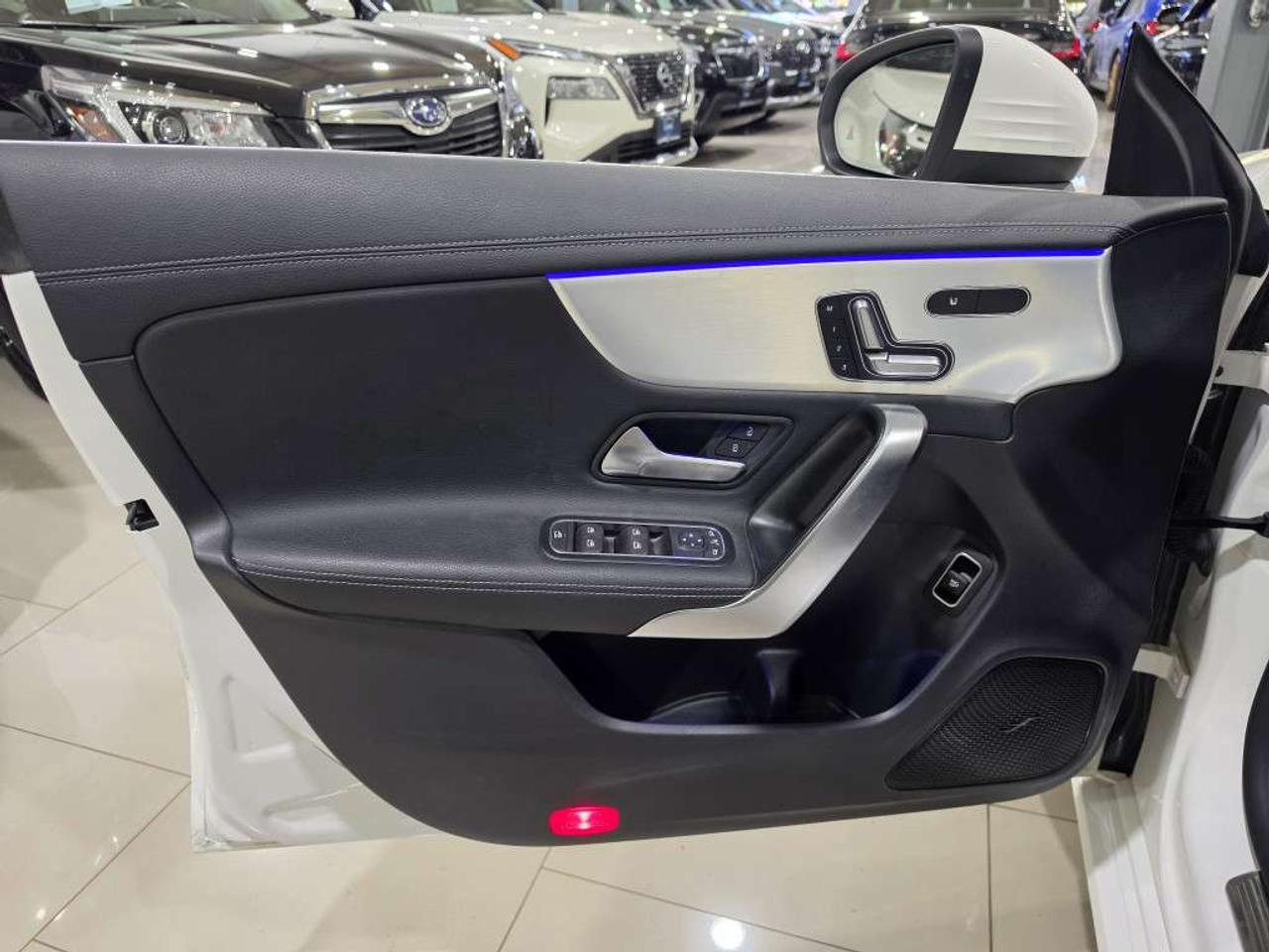 2025 Mercedes-Benz CLA CLA 250 4MATIC NO ACCIDENT BLINDSPOT LEATHER SUNROOF Photo