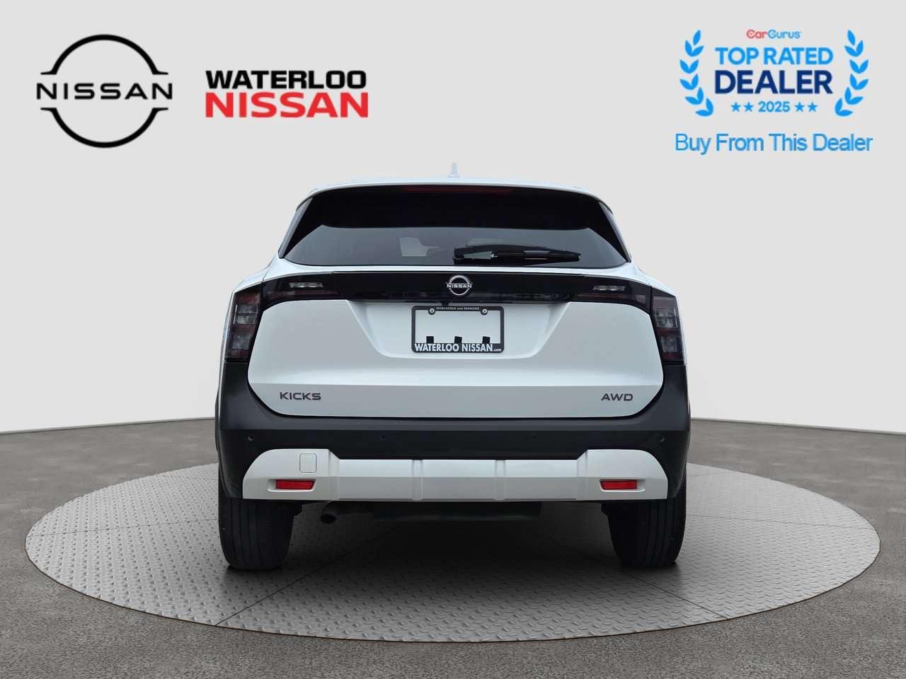 2025 Nissan Kicks SV Photo