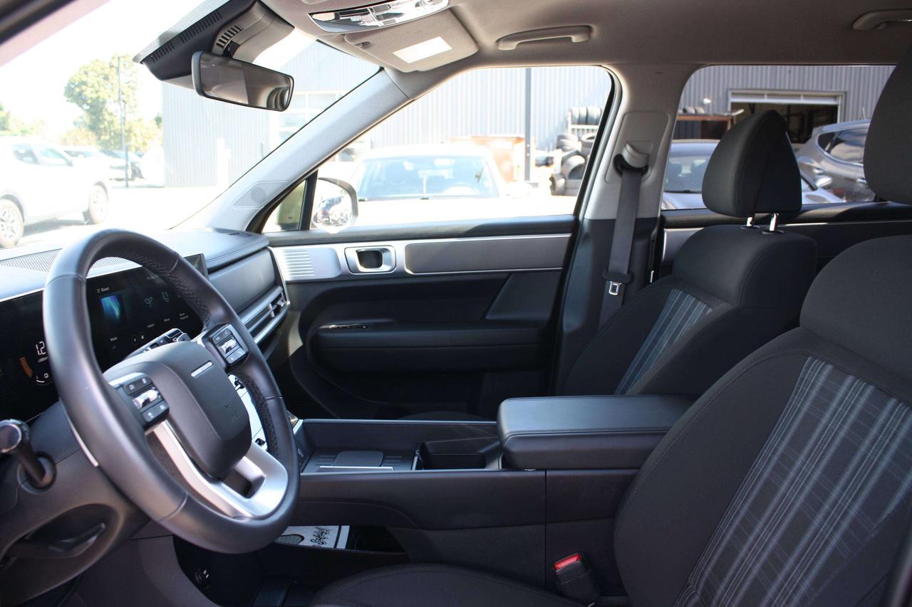 2026 Hyundai Santa Fe Preferred / AWD / Heated Seats / Blind Spot Photo
