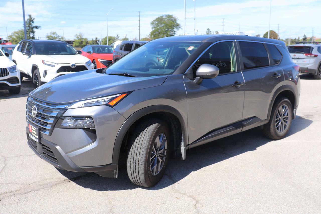 2026 Nissan Rogue S AWD CLEAN CARFAX LOW KMS CARPLAY HEATED SEATS Photo