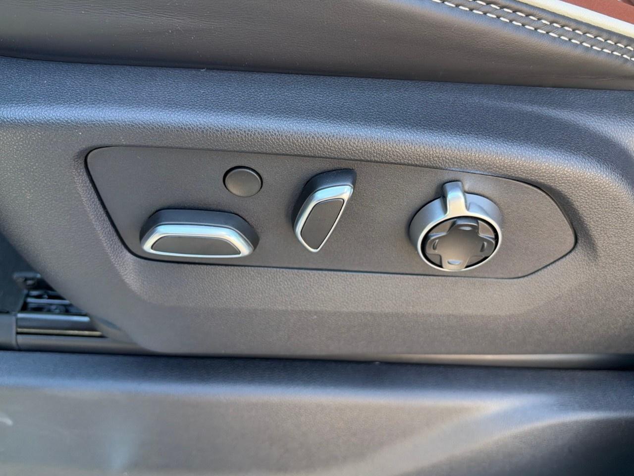 2026 GMC Sierra 1500 Crew Cab Short Box 4-Wheel Drive Denali Ultimate Photo