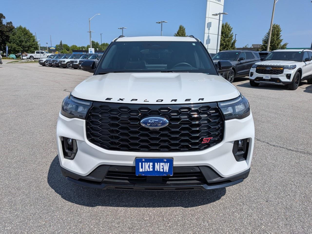 2025 Ford Explorer ST 4WD Photo