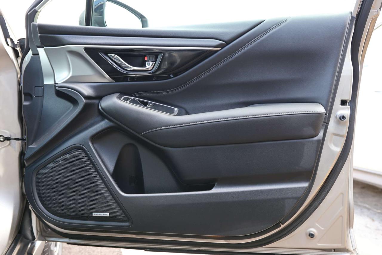 2020 Subaru Outback LIMITED-AWD/ADAPT CRUISE/BCAM/BLIS/FCW/LKA/LEATHER/H SEATS & STEERING/KEYLESS/CARPLAY/SUNROOF Photo